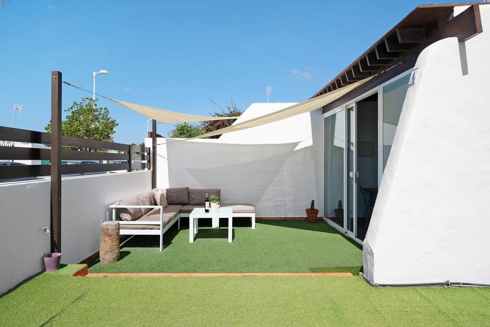 Property building, Balcony/Terrace