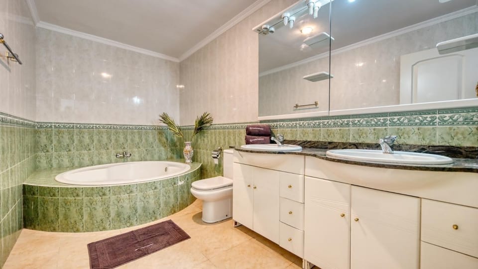 Bathroom, Living room