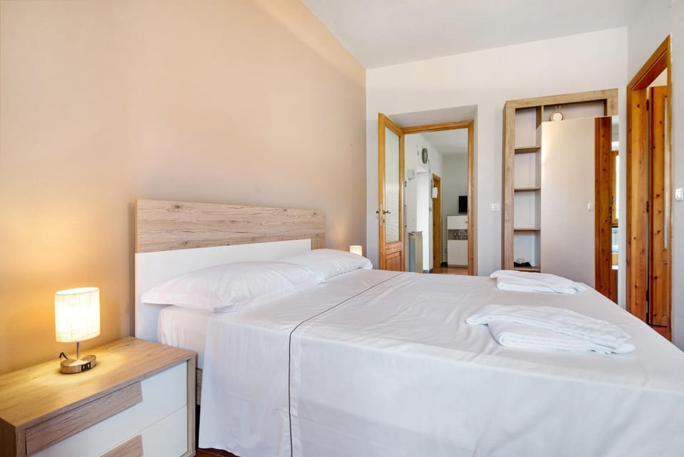 Property building, Living room, Bedroom