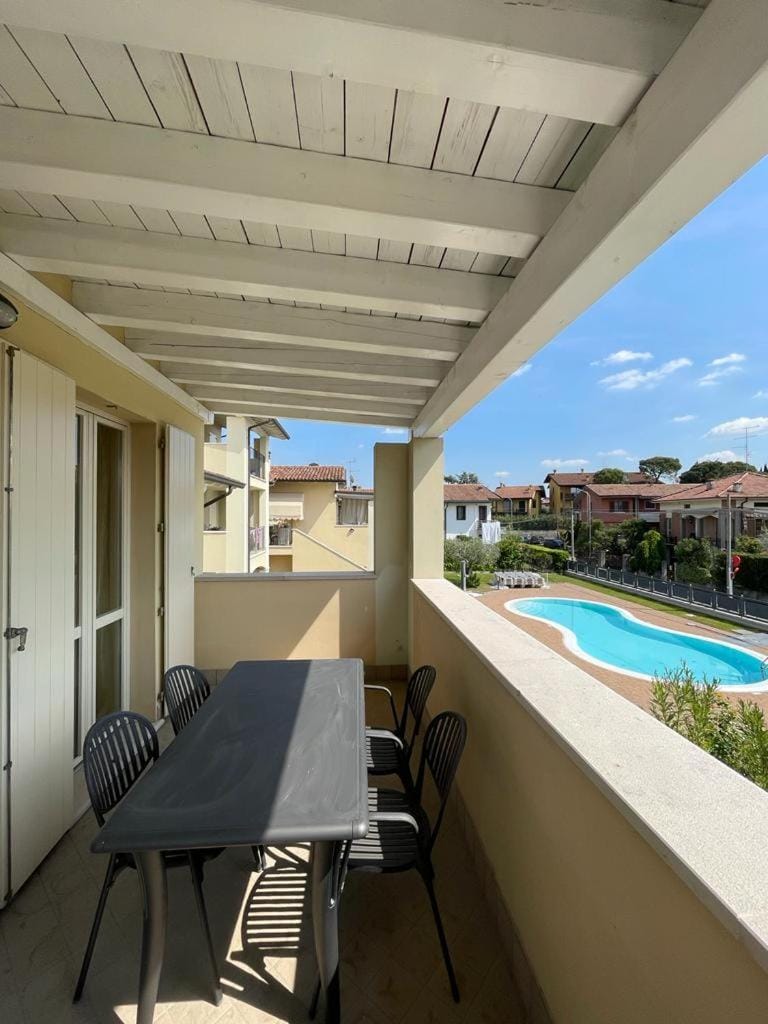 Balcony/Terrace, Swimming pool