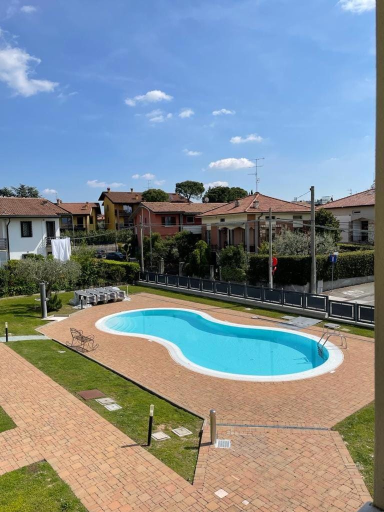 Garden, Swimming pool
