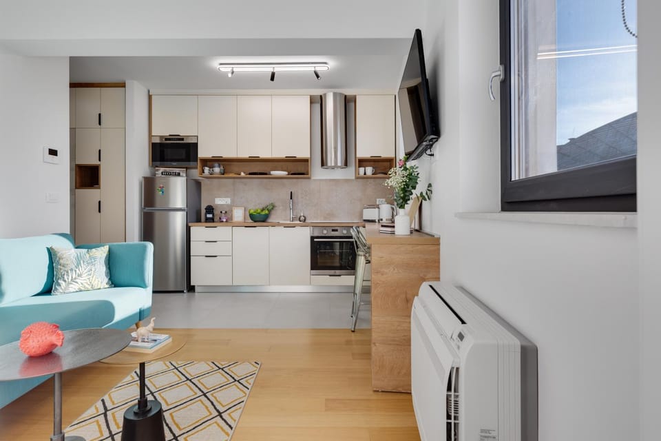 TV and multimedia, Kitchen or kitchenette, Seating area, Dining area, dishwasher, minibar, pet friendly, stove, toaster