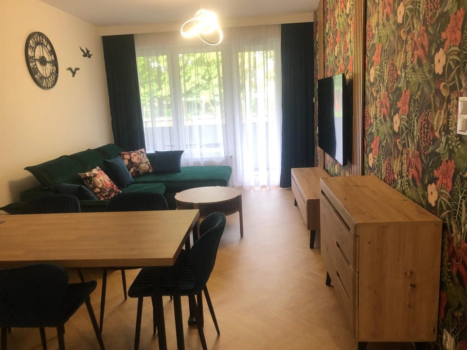 Solankowa Aleja Apartament Egzotyczny Apartment in Greater Poland Voivodeship