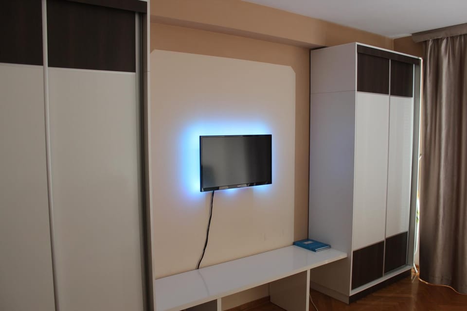 TV and multimedia, Evening entertainment