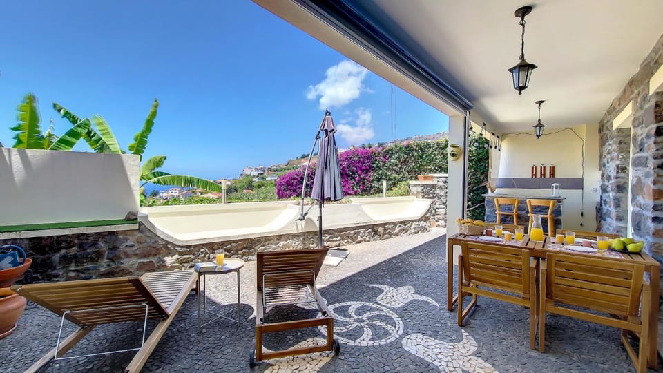 Bohome Nest by LovelyStay House in Madeira District