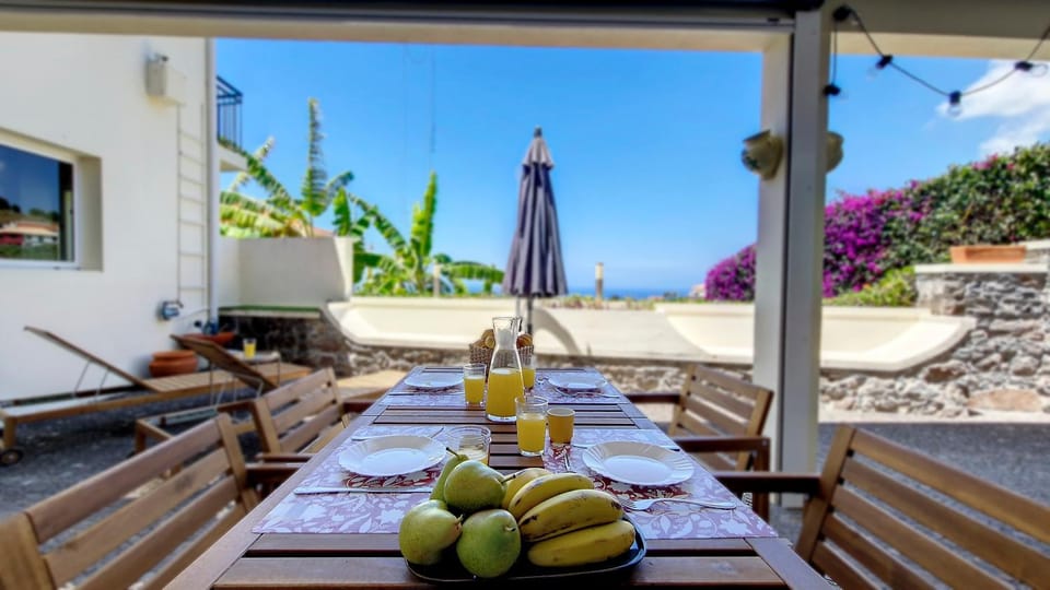 Bohome Nest by LovelyStay House in Madeira District