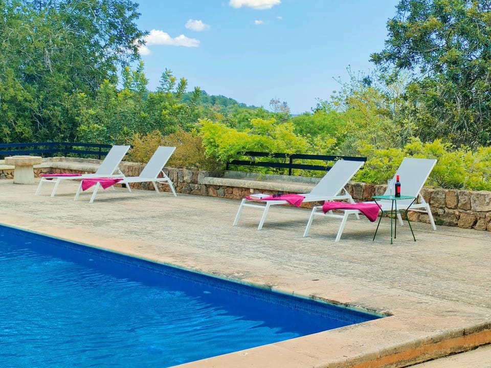 Pool view, Swimming pool, sunbed