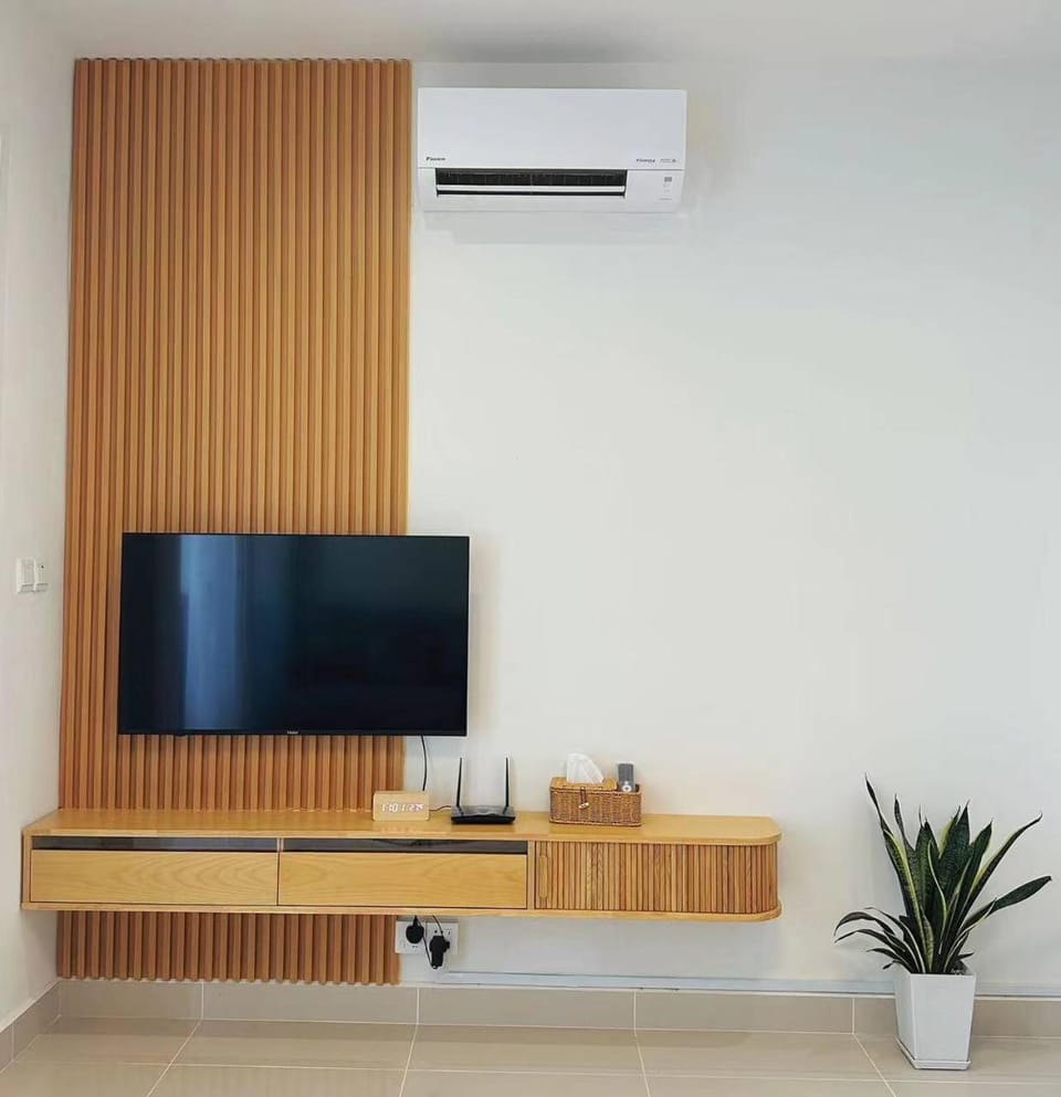 Communal lounge/ TV room, TV and multimedia, Evening entertainment, air conditioner