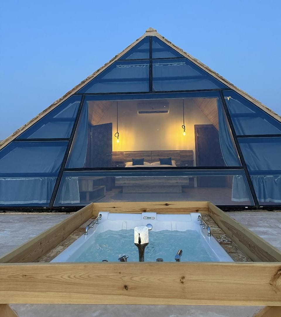Deadsea OCTAGON Resort in Africa