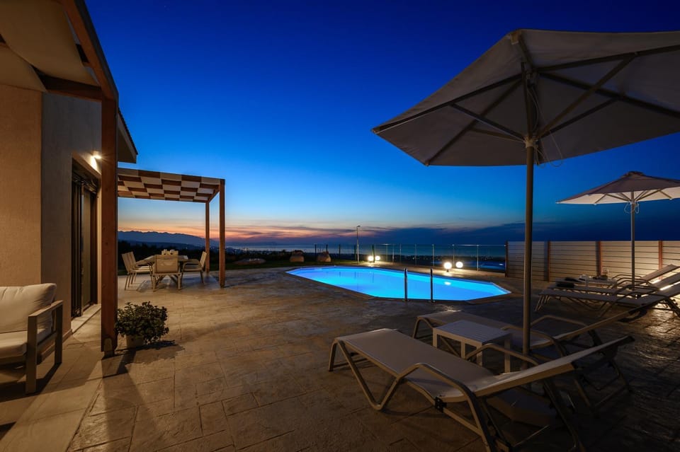 Property building, View (from property/room), Pool view, Swimming pool, sunbed
