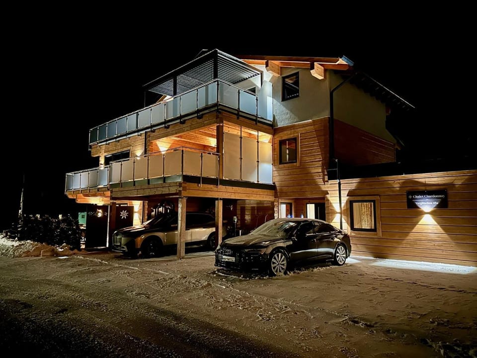 Property building, Night