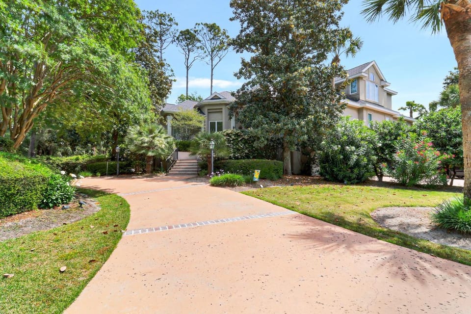 1 Man O War House in Hilton Head Island