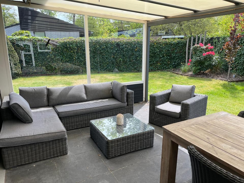 Bungalow near beach with large private garden House in Ouddorp