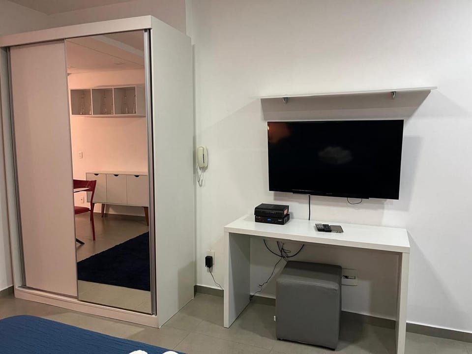 View (from property/room), Photo of the whole room, Bedroom
