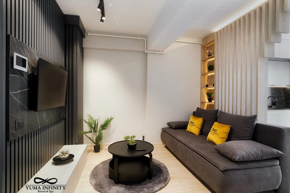 TV and multimedia, Living room, Seating area