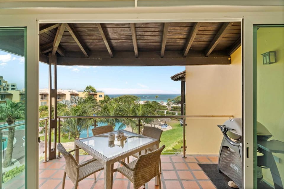 Beachfront - Turquoise View 2BR condo - BC353 House in Noord