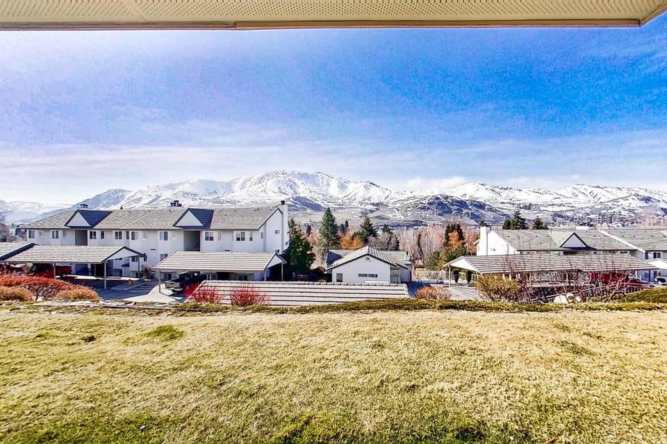 Park Pointe Lago Vita C104 Apartment in Chelan (In Town)