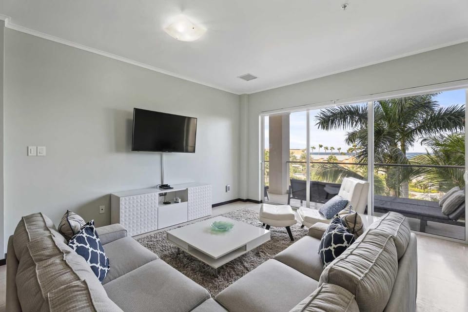 Eagle Beach - Serenity by the Sea 3BR condo -LV301 House in Noord