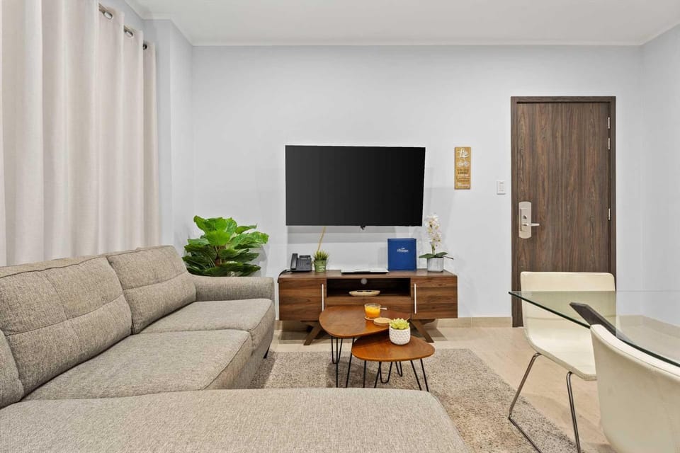 Eagle Beach - Cozy Executive 1BR condo - LV102 House in Noord