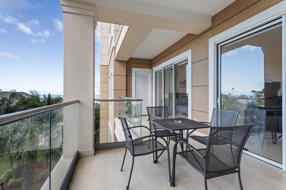 Beach View - Miramar Pleasure 2BR condo - LV308 House in Noord