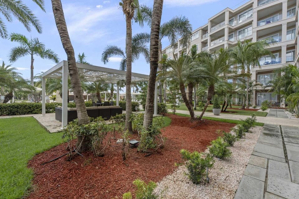 Eagle Beach - Garden Breeze 1BR condo - LV101 House in Noord
