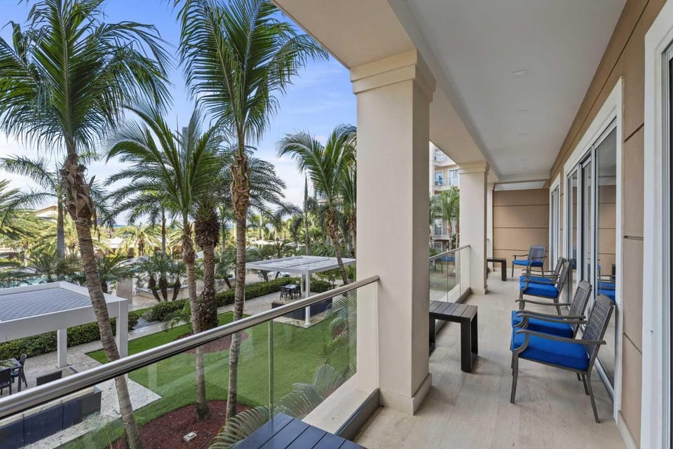 Eagle Beach - Famiglia Serena 3BR condo - LV202 House in Noord