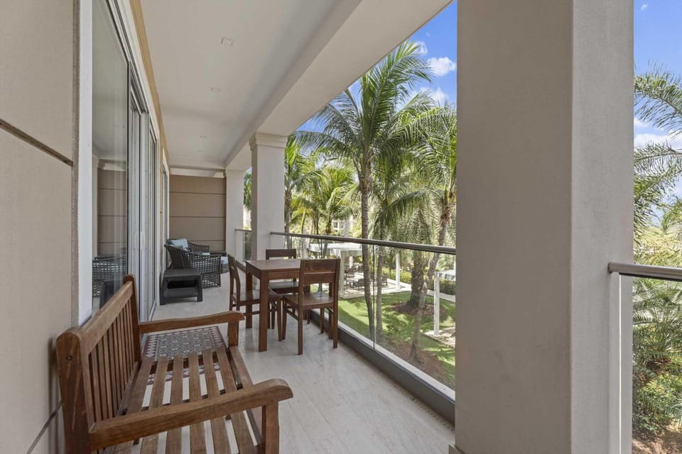 Eagle Beach - Deluxe Regency 3BR condo - LV203 House in Noord