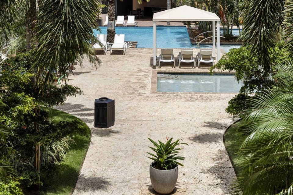 Eagle Beach - Deluxe Regency 3BR condo - LV203 House in Noord