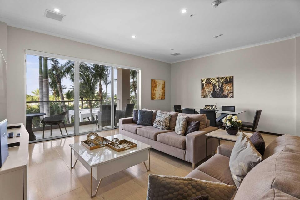 Eagle Beach - Larimar Delights 3BR condo - LV201 House in Noord