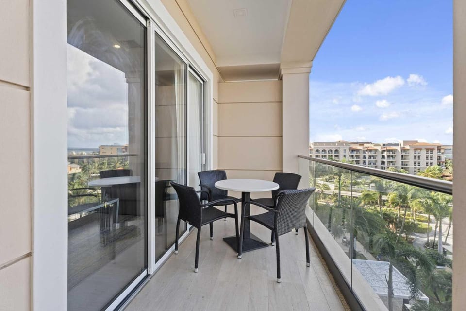 Beach View - Coastal View 2BR condo - LV505 House in Noord