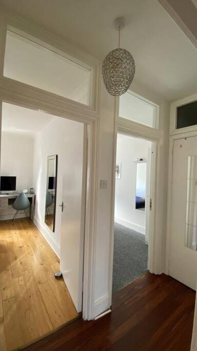 2 Bedroom Flat in Camberwell Green - Central Location with excellent connections to tourist attractions and main London airports Apartment in London Borough of Southwark