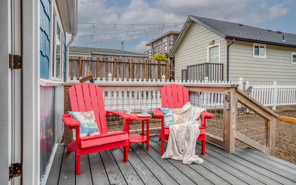 Ocean Break - Meredith Lodging House in Rockaway Beach