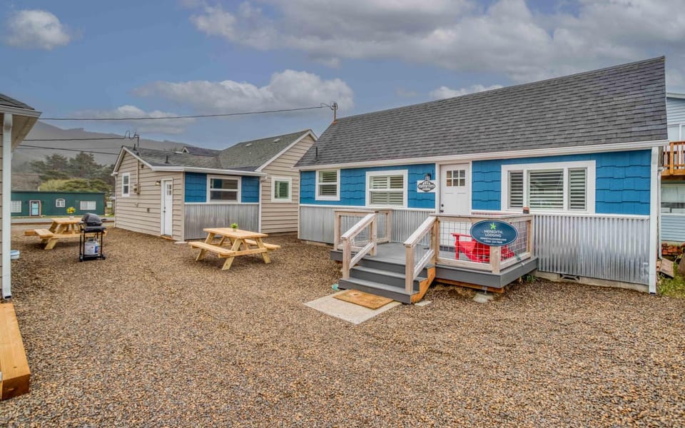 Ocean Break - Meredith Lodging House in Rockaway Beach