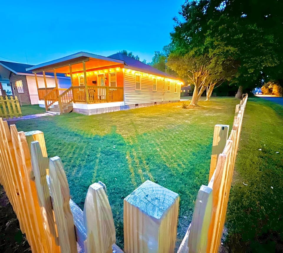 Property building, Natural landscape, Garden, Garden view