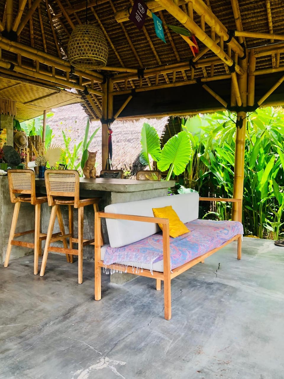 Garden, Dining area