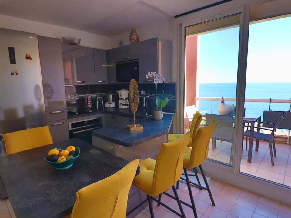 Somptueux T2 climatisé avec terrasse et parking à Sète - FR-1-472A-283 Apartment in Occitanie