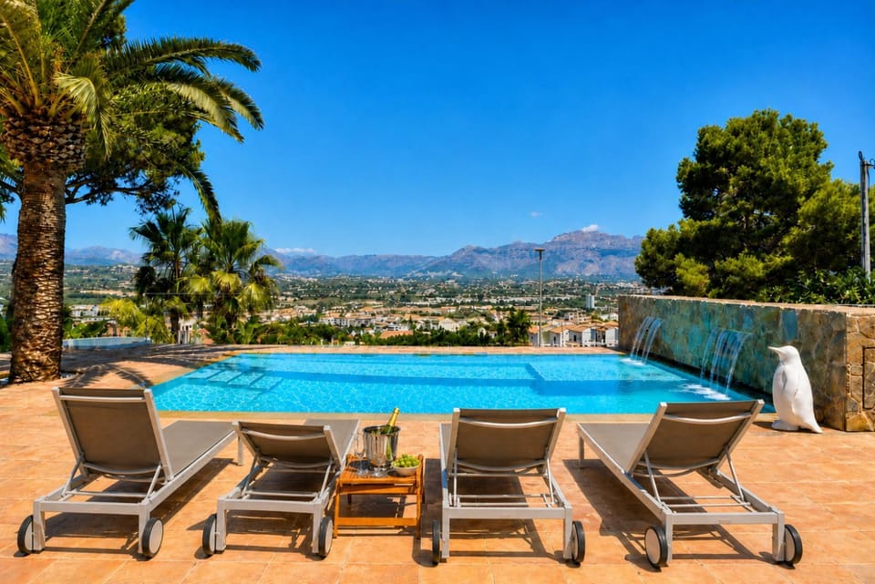 Mountain view, Swimming pool, sunbed