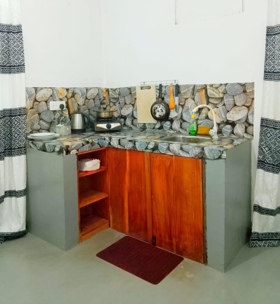 Chameera guest house Vacation rental in Southern Province