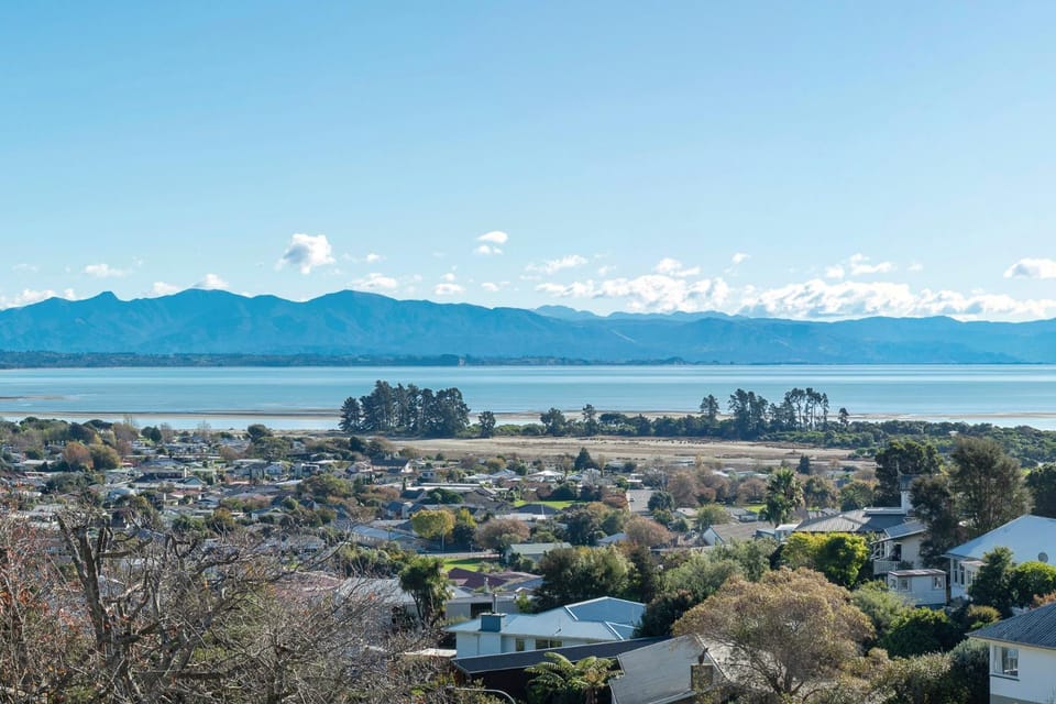 Blue Water Views House in Nelson