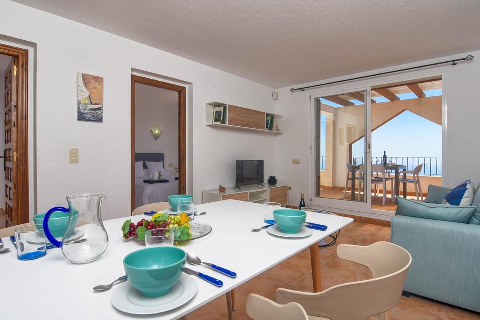 TV and multimedia, Dining area