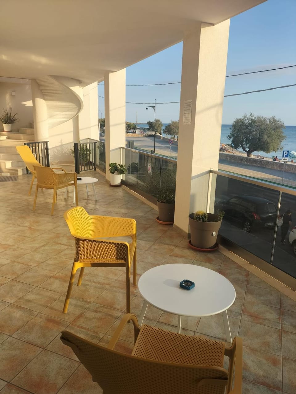Patio, View (from property/room), Balcony/Terrace, Living room