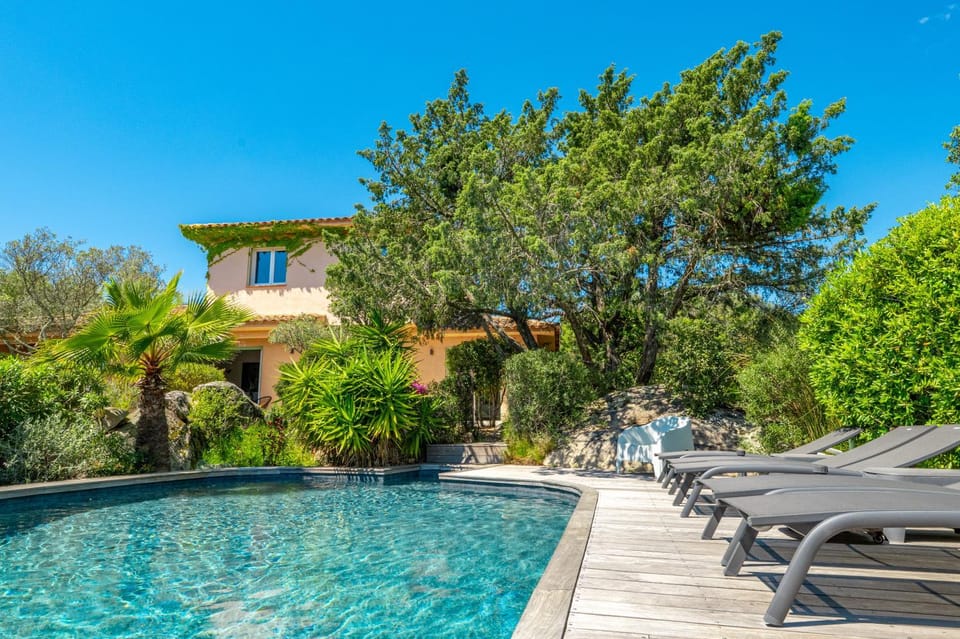 villa pool heated, calm, comfort & beaches Villa in Porto-Vecchio