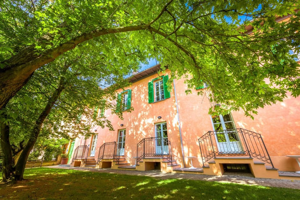Facade/entrance, Day, Summer, Children play ground, Children play ground, Garden, Garden, Balcony/Terrace, Balcony/Terrace, On site, Garden view, Garden view, Landmark view, Landmark view, Inner courtyard view