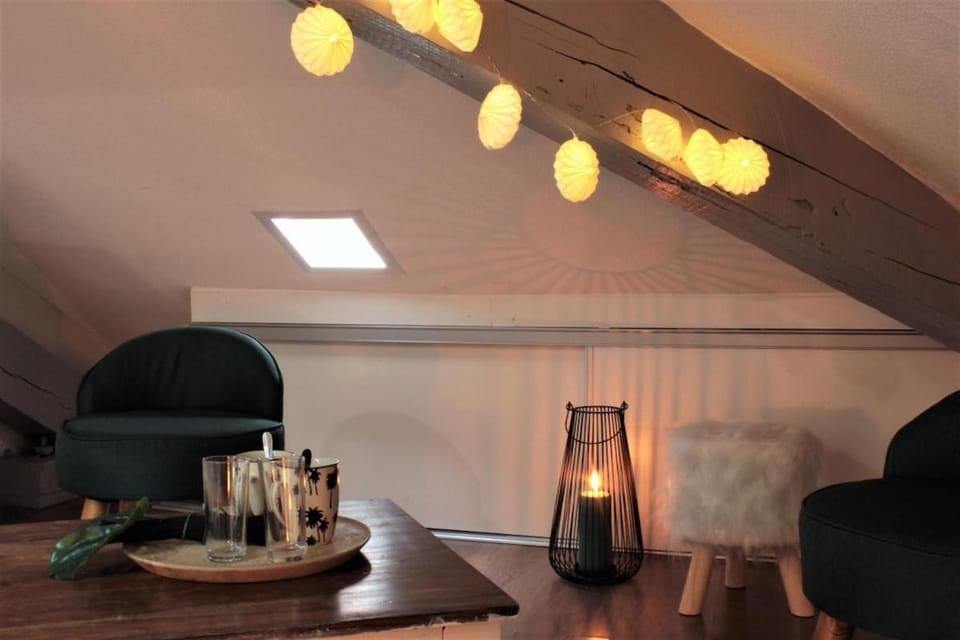 Other, Seating area, Dining area