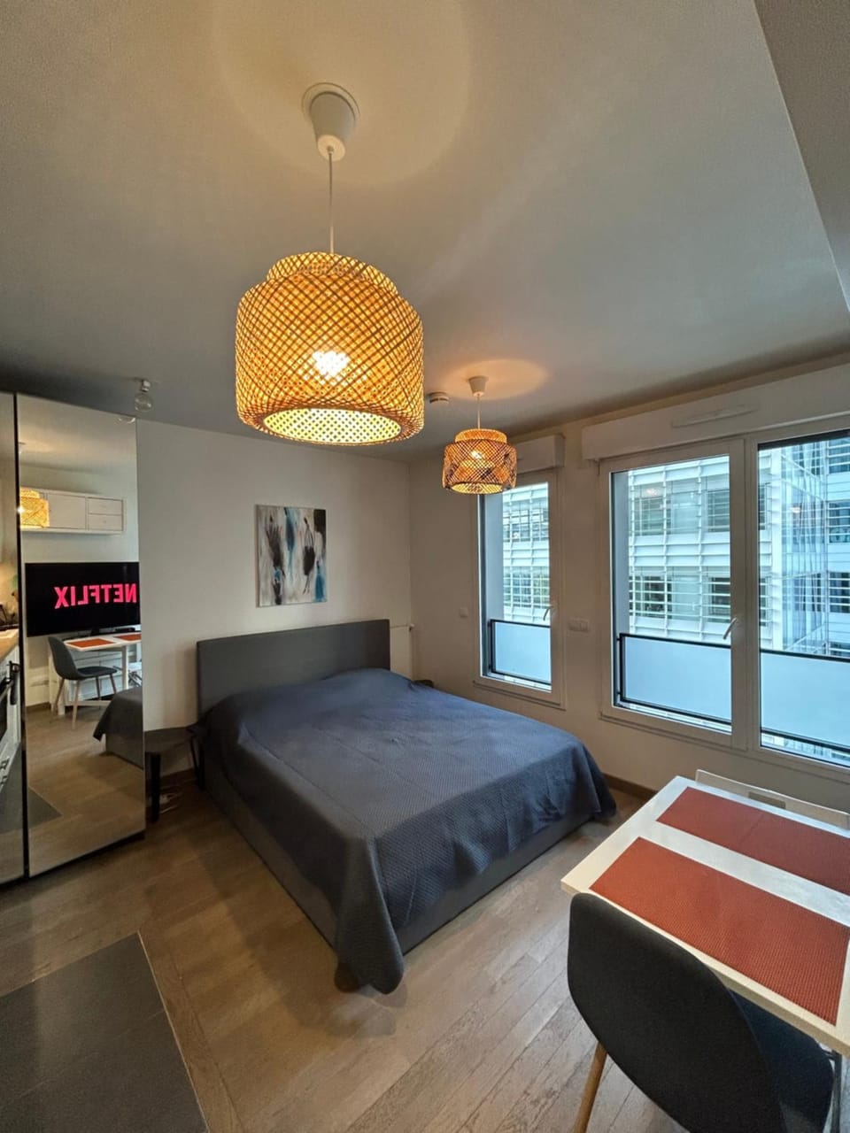 Bed, Photo of the whole room
