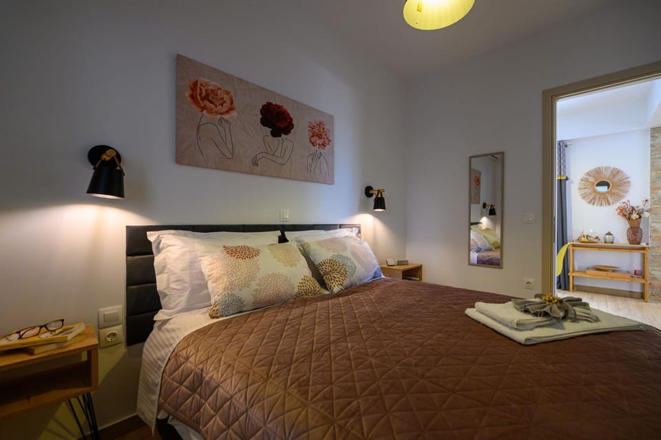 Bed, Decorative detail, Bedroom