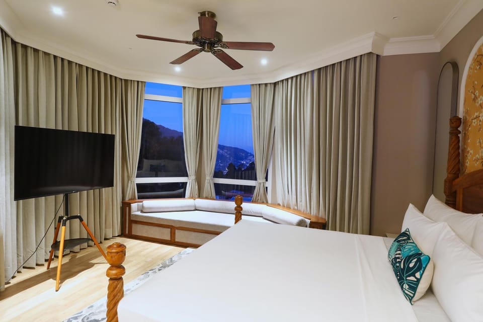 View (from property/room), Mountain view
