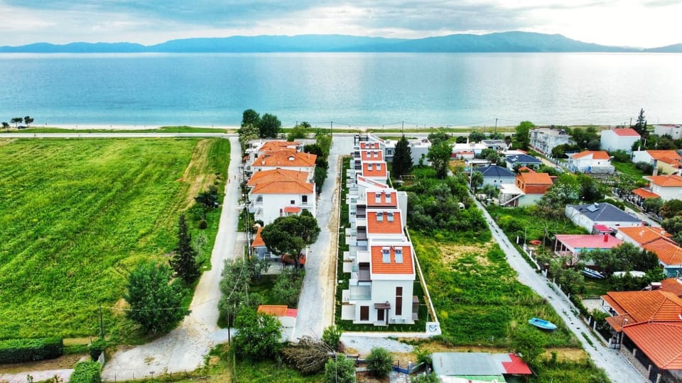 Property building, Natural landscape, Bird's eye view, Location