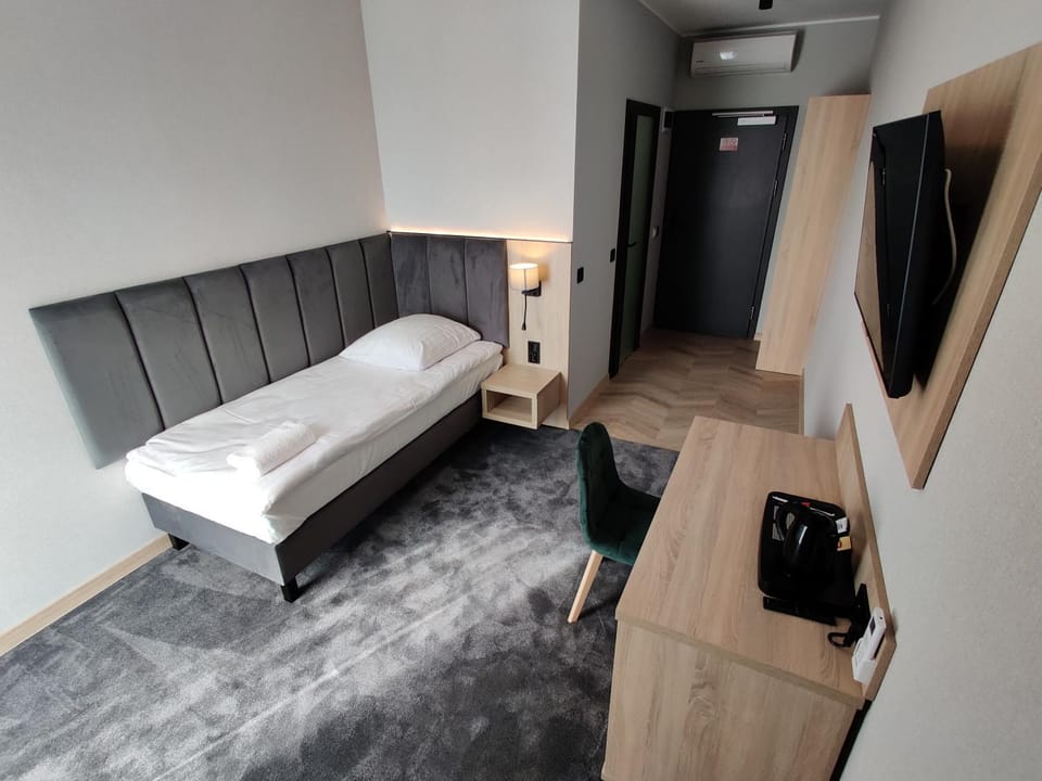 Nowe M4 Żyrardów Centrum - blisko Suntago Bed and Breakfast in Masovian Voivodeship
