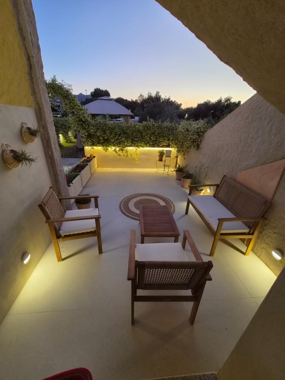 View (from property/room), Balcony/Terrace, sunbed
